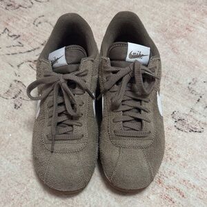 Nike Women's Sneakers in Brown and White